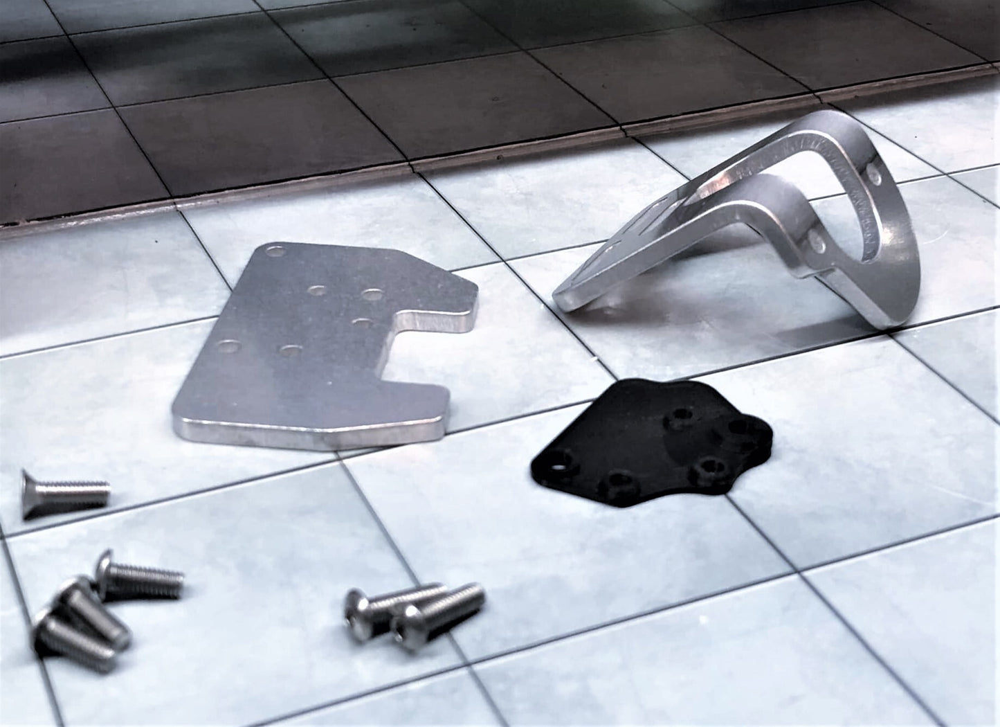 Skid TRX4 for Caiman UK1, OG UK2/3, stock TRX4 Flat TRX4 Trans Skid by Spare Time Hobbies